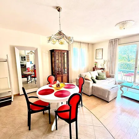 Dolce Apartment Tremezzo